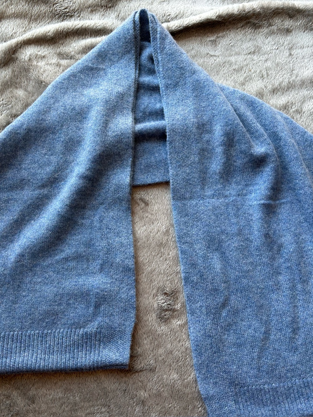NEW 100% Cashmere Blue shawl or shrug/bolero